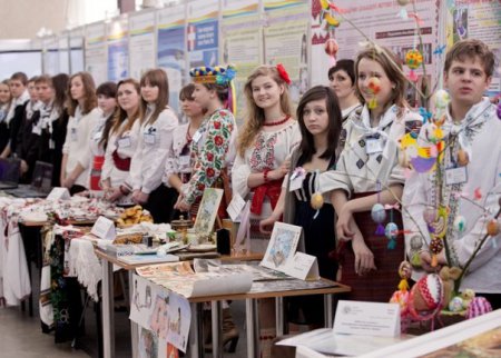 ІІІ Всеукраїнська виставка-звіт дитячої творчості «Країна юних майстрів»