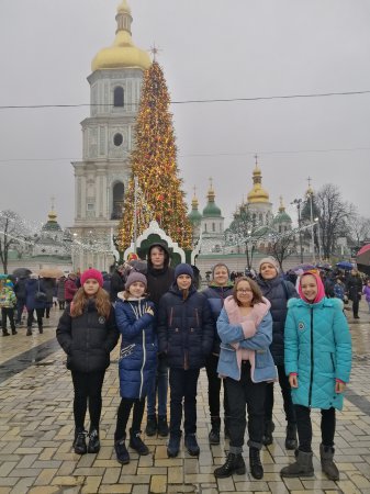Екскурсія  7-Б класу в місто Київ