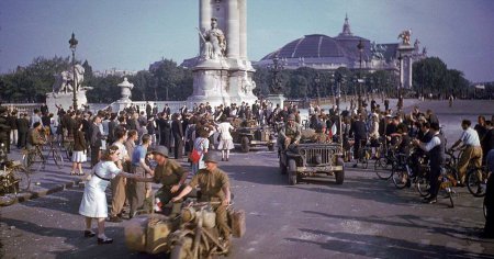 25 серпня - День звільнення Парижу від нацистів